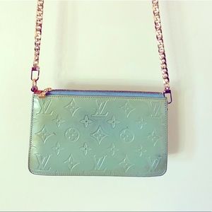 Vintage LV vernis baggie